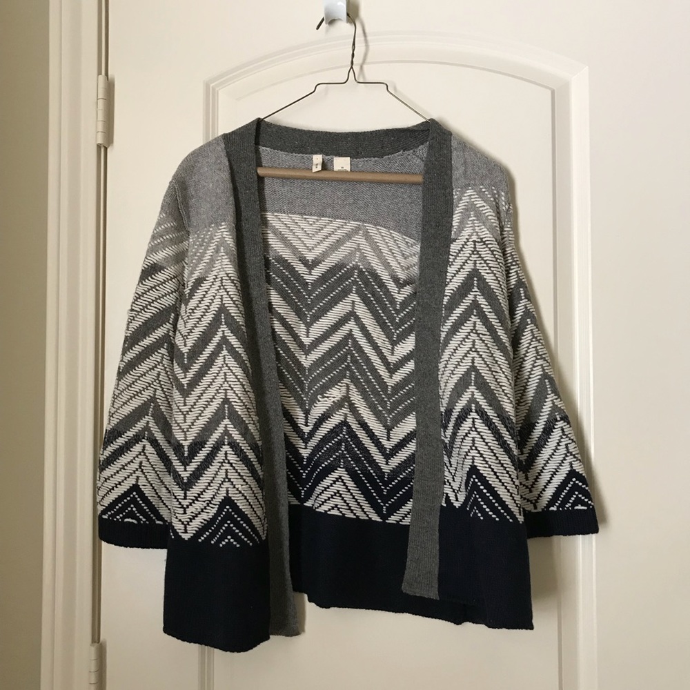 Grey woven sweater